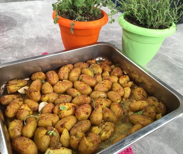 Λεμονάτες πατάτες με λαδορίγανη με μουστάρδα πατάτες μουστάρδα λεμονάτες πατάτες Αργυρώ Μπαρμπαρίγου 