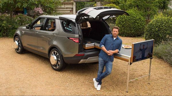 To αυτοκίνητο του σεφ Jamie Oliver είναι κινητή κουζίνα! Jamie Oliver 