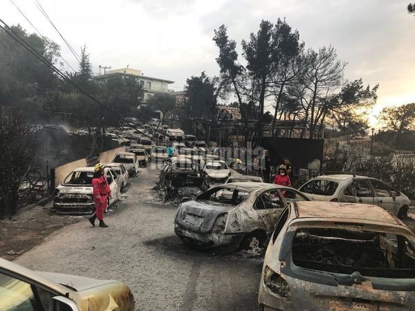 Εθνική τραγωδία στην Ανατολική Αττική: Οι αγκαλιασμένοι νεκροί και η απόλυτη φρίκη! φωτιά τραγικό συμβάν πυρκαγιά 