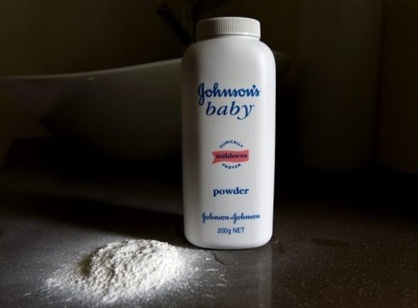 Reuters: Η Johnson & Johnson γνώριζε ότι το ταλκ περιέχει τον καρκινογόνο αμίαντο! καρκίνος αμίαντος Johnson & Johnson 